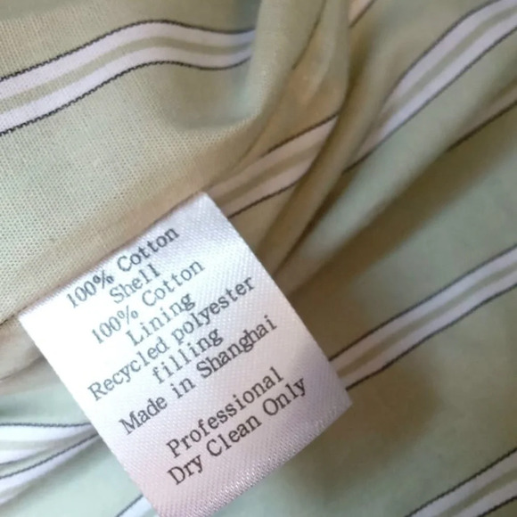 My Little Belleville - THE BEIJING QUILTED COAT-  GREEN FLORAL - Picture 9 of 16